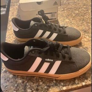 Men’s size 9 Adidas daily 3.0  skateboard sneakers .